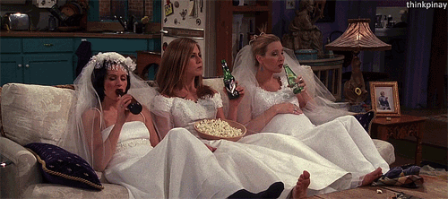 Gif Monica Rachel Phoebe robe de mariée